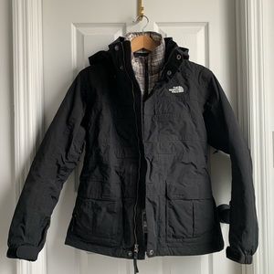 The North Face 2-in-1 Hooded High Neck Weatherproof Black Jacket w. Plaid Liner